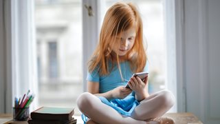 3 етапа на кибер груминг, които правят от децата сексуални жертви в интернет