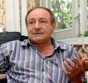 Тони Радичев, народният актьор на масовия българин