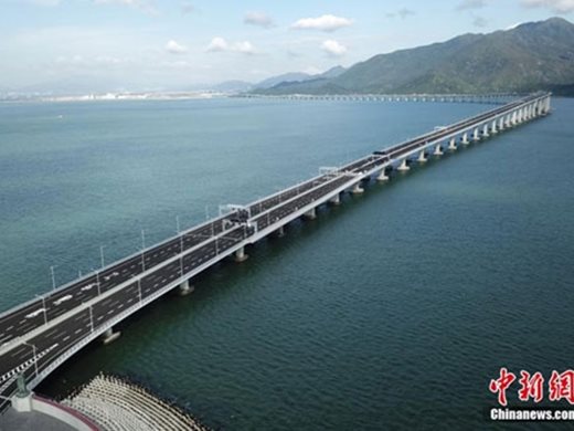 Мостът Хонконг-Джухай-Макао включен в предварителния списък за най-добрите конструкции за 2019