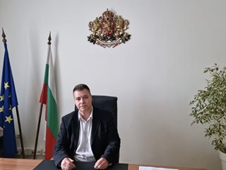 НАП проверява българите с имоти в Дубай, няма да има чадър за политици и магистрати