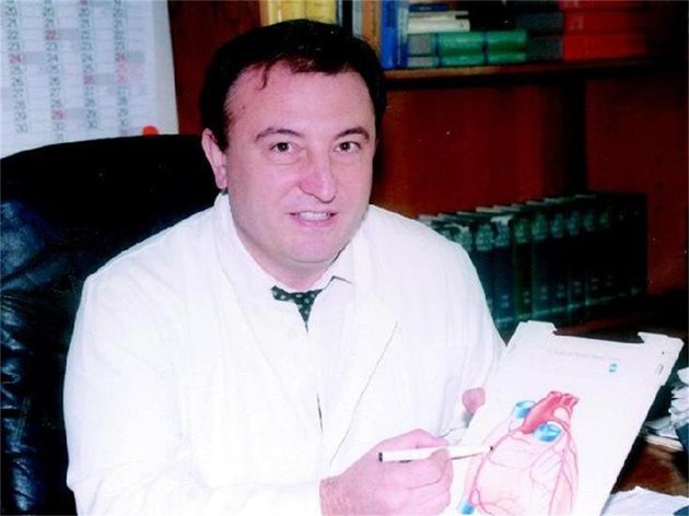 Д-р Борислав Ацев, кардиолог в университетската болница "Света Екатерина" в София
Той отговаря на въпроса на Йорданка Димитрова от Хасково