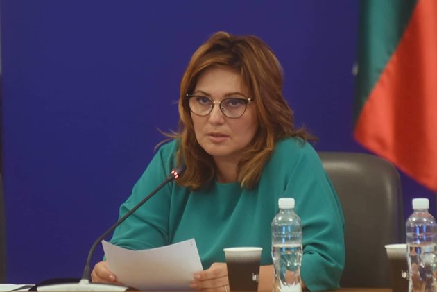 Министърът на здравеопазването проф. Асена Сербезова