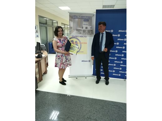 Ивана Янкова стана победител в конкурса на "Алианц Банк България" за визия на банков офис