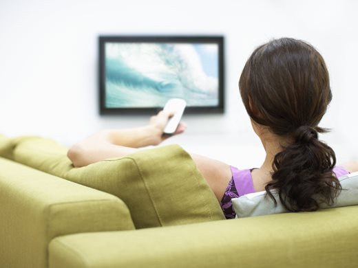 Синята светлина от телевизори и мобилни телефони може да ускори стареенето
