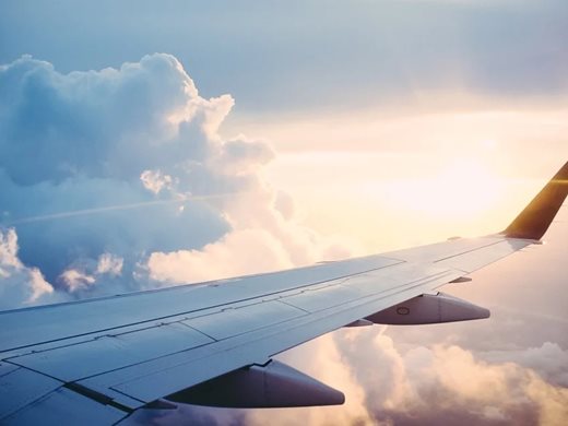 ЕК предлага държавите да защитят авиокомпаниите от несъстоятелност