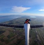 Първият парашутен скок от самолет, задвижван със слънчева енергия, вече е факт (Видео)