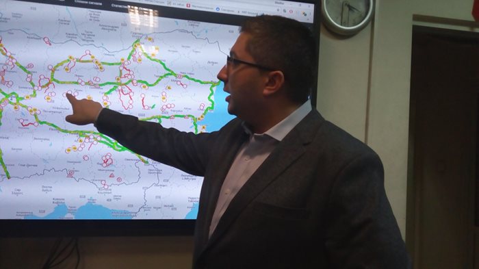 Регионалният министър Николай Нанков представи данни за пътната обстановка в страната.
