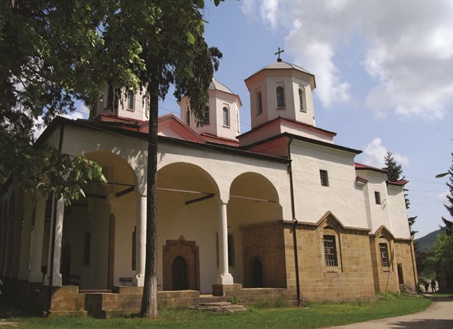 Лопушанския манастир