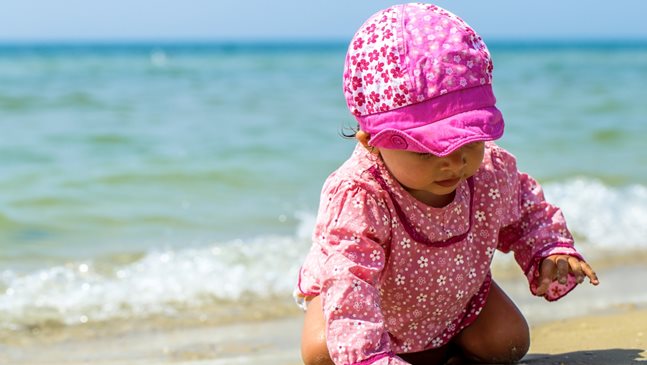 Опасностите за детското здраве на плажа