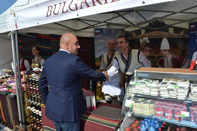 За нас е важно България да бъде разпознаваема не само като туристически бранд, но и като страна на качествени и вкусни храни, заяви Грудев.