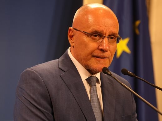 Управителят на БНБ: Има риск от блокиране на влизането на България в еврозоната