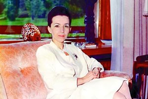 Людмила Живкова посещава тайно ашрами.