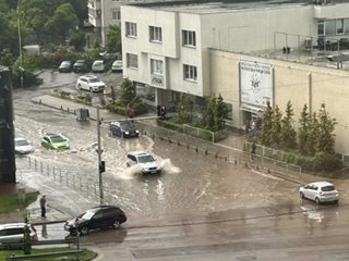 След валежите ситуацията в област София е под контрол