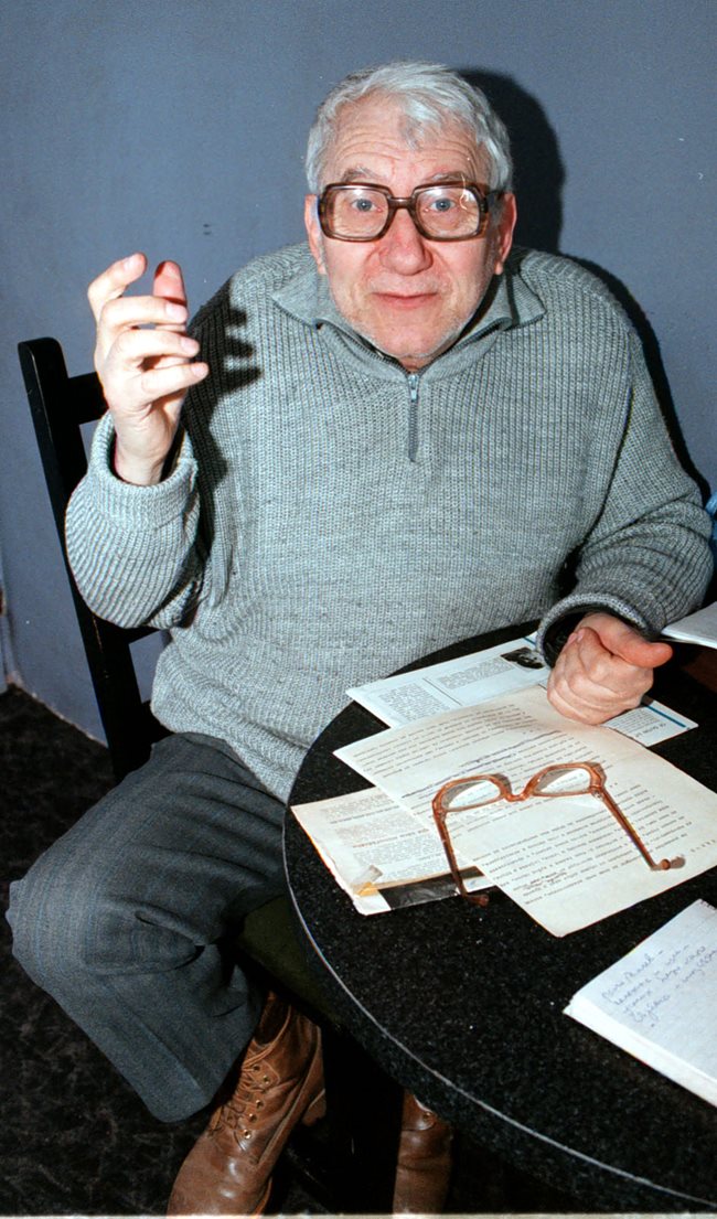 Писателят Панчо Панчев, известен като Дядо Пънч