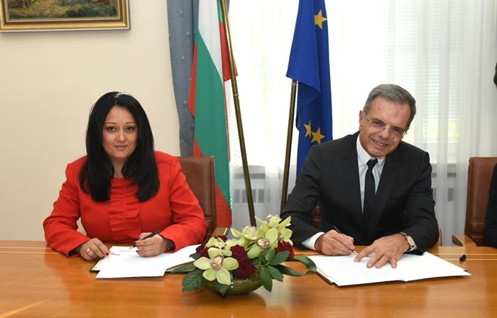 Министър Павлова подписа споразумение за партньорство със Съюза на пивоварите .Снимки: пресцентъра на Министерство за Българското председателство на Съвета на ЕС 2018