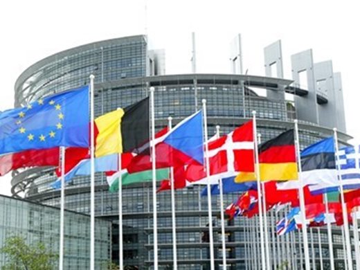 Европарламентът приема нов закон за отчитане на държави