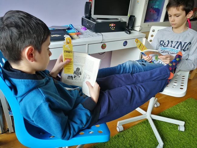 Децата откриват магията на четенето чрез онлайн приекта "Книжовище"