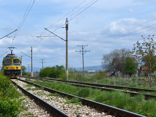 Влакове уж пълни, но  БДЖ удариха рекорд по загуби