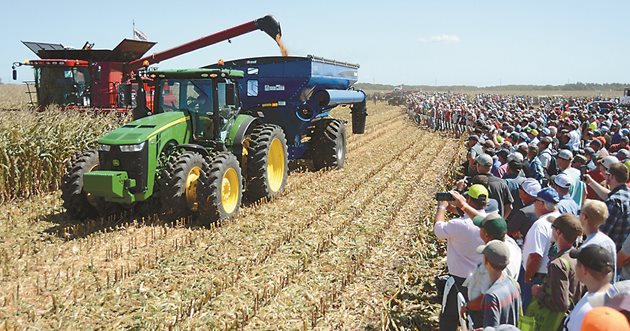 Демонстрация на агротехника на Farm Progress Show 2019 в САЩ