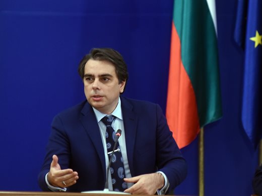Министър Василев: Проблемът на строителните фирми по договорите с АПИ е нарушението на Закона за обществени поръчки