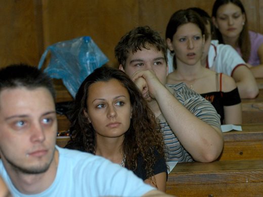 Български студенти теглят по 12 млн. паунда годишно за висше на Острова
