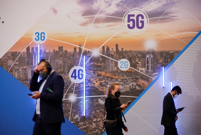 Държавата се отказва от инвестиции в 5G, които бяха предвидени в плана за възстановяване.

