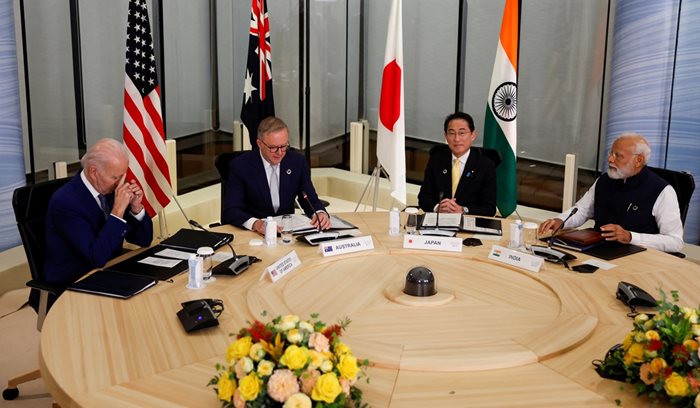 Президентът на САЩ Джо Байдън, министър-председателят на Австралия Антъни Албанезе, министър-председателят на Япония Фумио Кишида и премиерът на Индия Нарендра Моди на срещата на върха на Г-7. СНИМКА: РОЙТЕРС