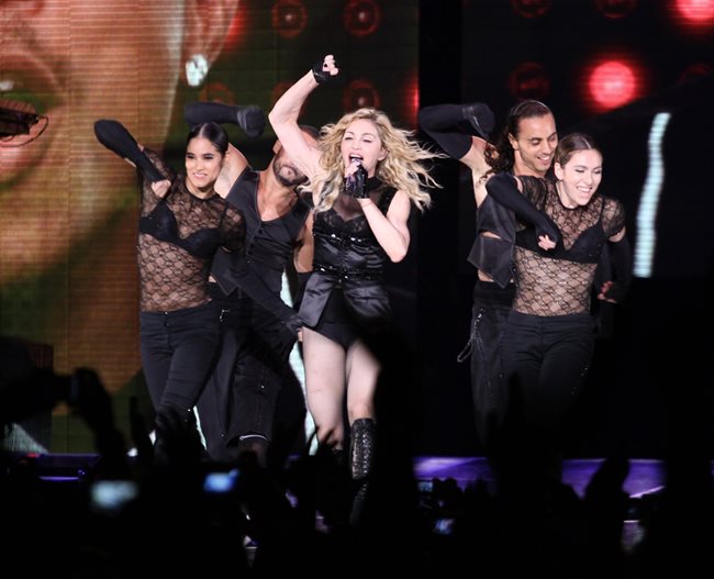 Мадона на концерта ва София през 2009 г.