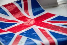 Обединеното кралство забрани на чуждестранните студенти да водят семействата си в страната