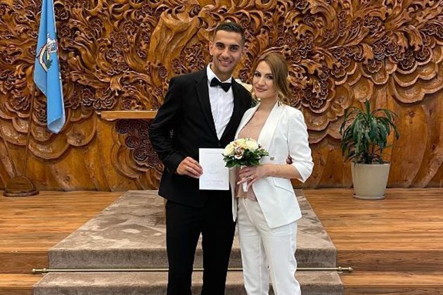 Ивайло и Сюзън се ожениха на 18 май на скромна церемония в София