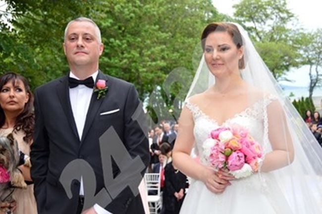 Снимка от сватбата на Божидар Лукарски и Ива Йорданова Снимка: Елена Фотева