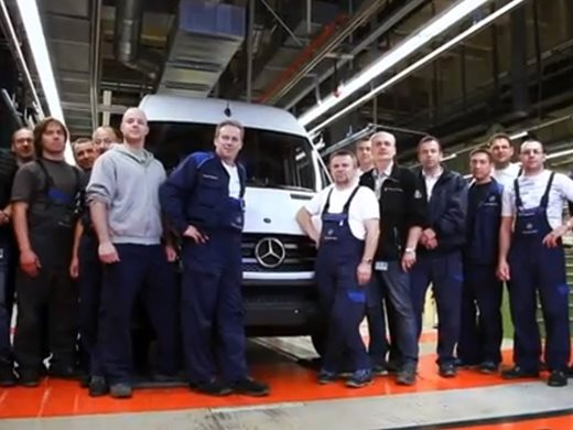 Mercedes премахва нощните смени в Германия съкращава над 1000 работни места