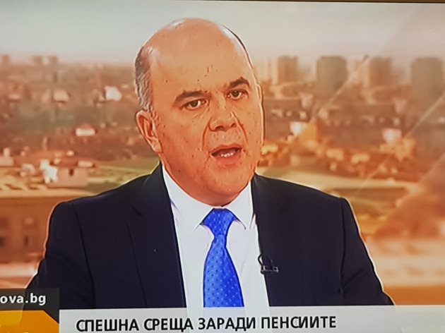 Социалният министър Бисер Петков. КАДЪР: НОВА ТЕЛЕВИЗИЯ