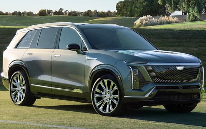 Електрическият Cadillac Vistiq е луксозен 7-местен SUV. Снимки: Cadillac