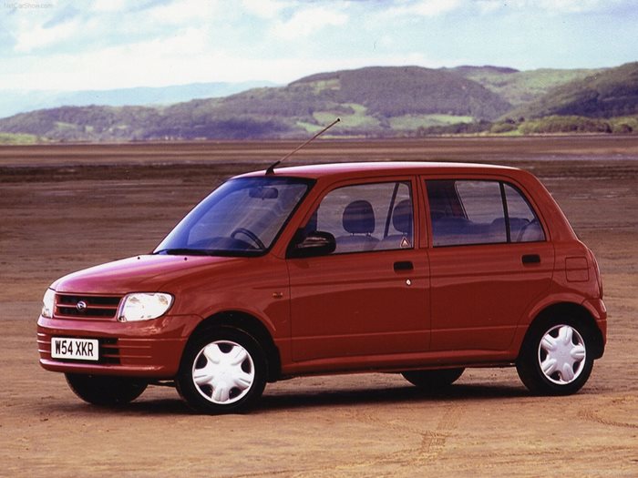 Daihatsu Cuore, който се продава от 1998 г. до 2002 г., със сигурност е с манипулирани резултати от краш тестовете.