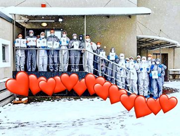 Лили Иванова поздрави медиците за професионалния им празник" Вие сте гордост!