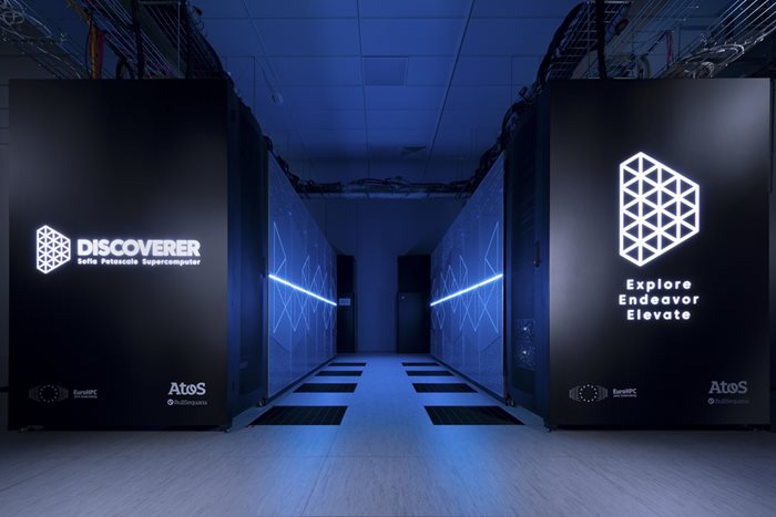 Българският суперкомпютър вече е готов и влиза в експлоатация.