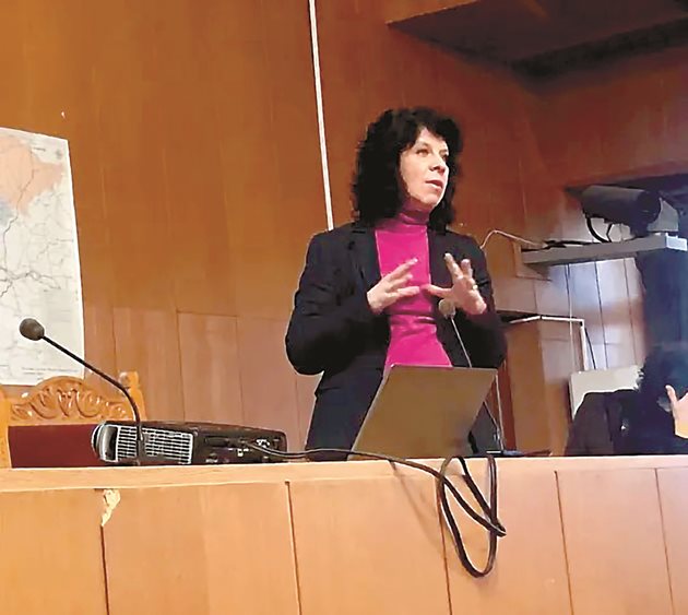 Аделина Стоянова, директор на дирекция „Директни плащания“ към МЗХ