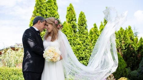 Плевнелиев и Деси Банова се ожениха (снимки)
