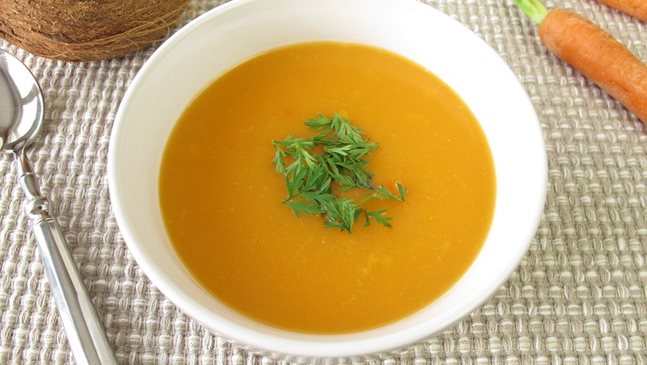 Морковена крем супа с картоф и сирене