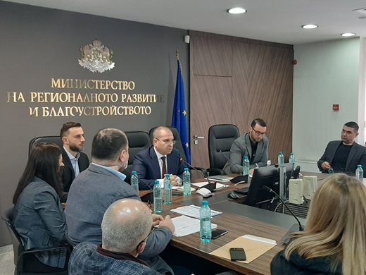 Министър Гроздан Караджов разпореди пълна ревизия на тол системата
