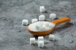 Пристрастяване или просто слабост: защо ни е толкова трудно да се откажем от захарта?