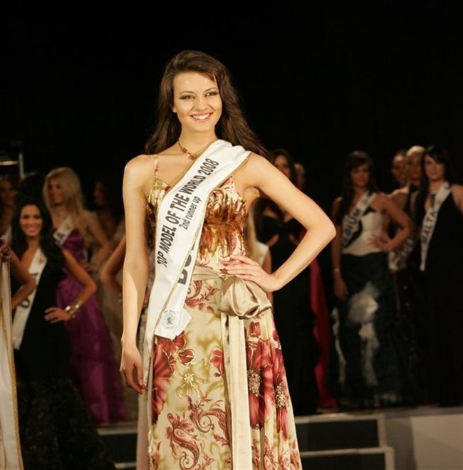 Диана Иванчева е носителка на титлата Top Model of the World за 2008, а на световните финали е втора подгасничка на победителката.