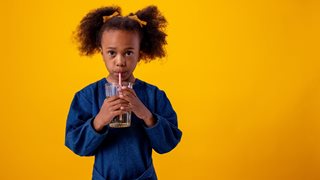 Връзката между газираните напитки и агресивността при децата