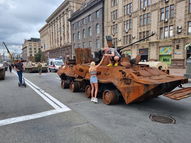 Киев подготвя изложба на пленена руска военна техника СНИМКА: JayinKyiv