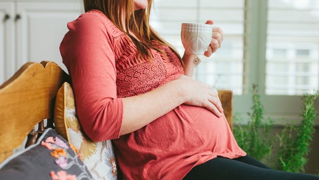 Кои чайове са безопасни през бременността и кърменето