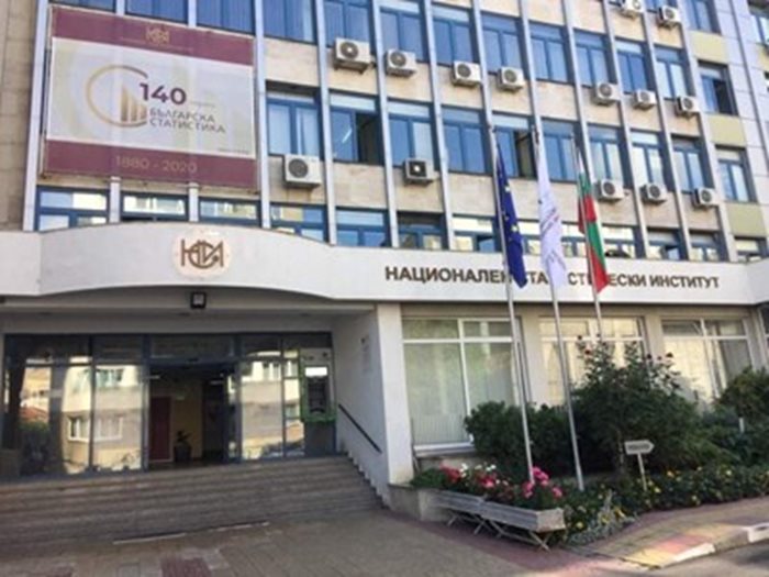Приходите на всички хотели в България през юли са едва 122 млн. лв. - с 64% по-малко, отколкото за миналия юли.

