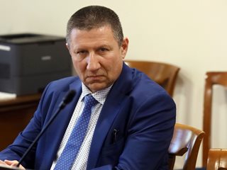 Кирил Петков лично наредил ареста на Борисов, Сарафов поиска имунитета му (Обзор)