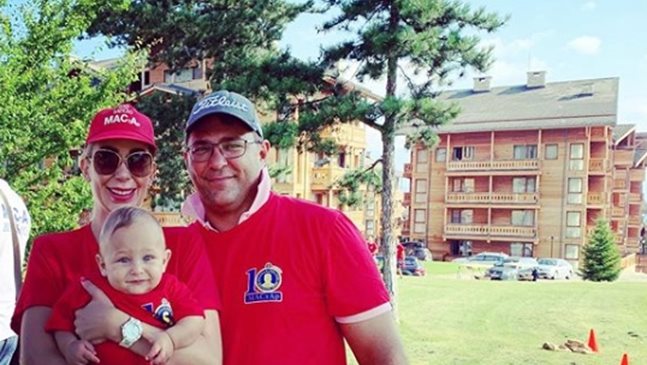 Синът на Антония Петрова вече качва стълби сам и се изправя (Видео)