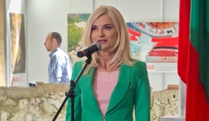 Министърът на туризма Зарица Динкова СНИМКА: Пресцентър на Министерството на туризма